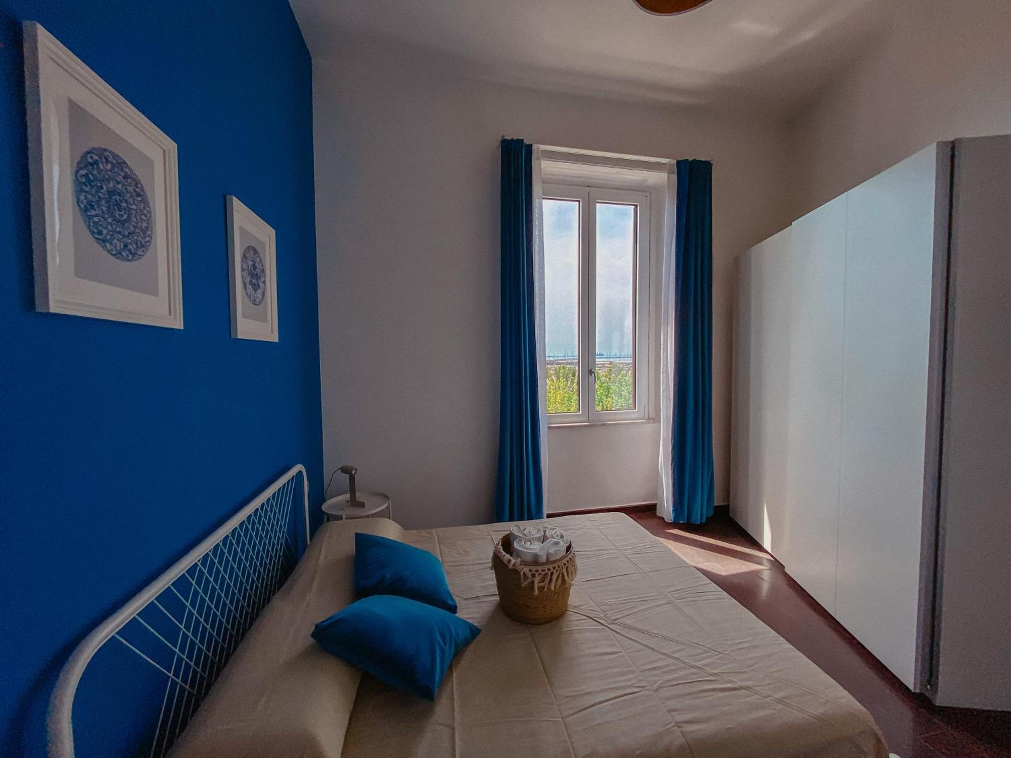 Blue Sea View Apartment Salerno Bagian luar foto